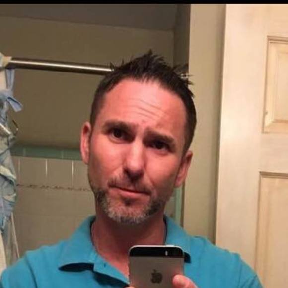 Profile Picture of Nathan Angelle (@nateasnew) on Poshmark