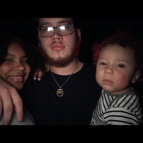 Profile Picture of Paul Velez (@paul_velez) on Poshmark