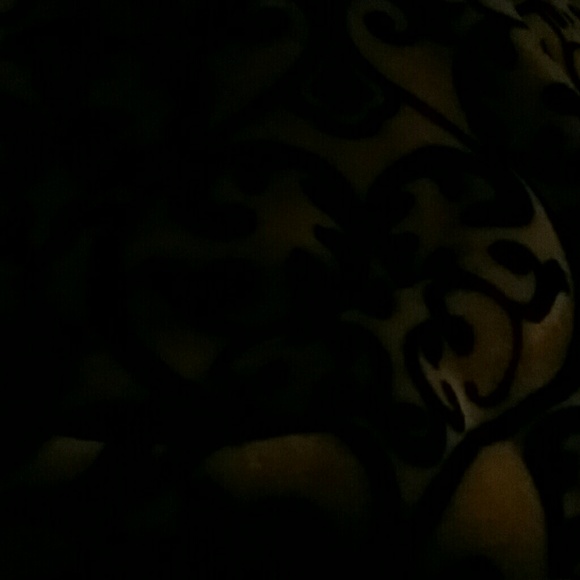 Profile Picture of April Murray (@mrsmurray04) on Poshmark