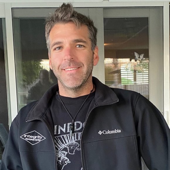 Profile Picture of David Kight (@davidkight) on Poshmark