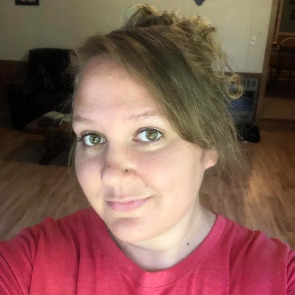 Profile Picture of Maegan Patrum (@mpcosper18) on Poshmark