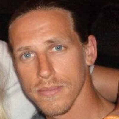 Profile Picture of Neil Fabio Wakefield (@NeilFabioWakey) on Twitter