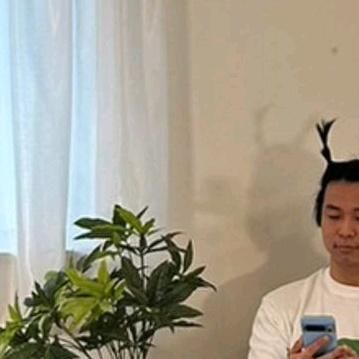 Profile Picture of JonathanPotts (@daxebnllv25) on Tiktok