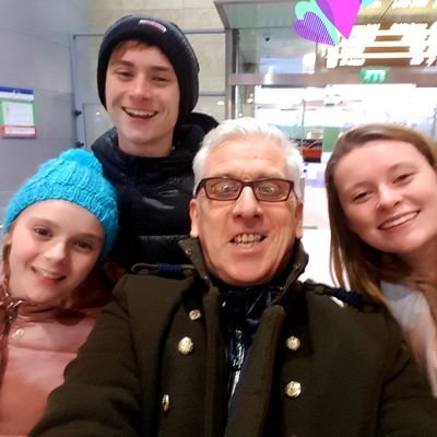 Profile Picture of Philip Walsh (@phil_i_am52) on Twitter