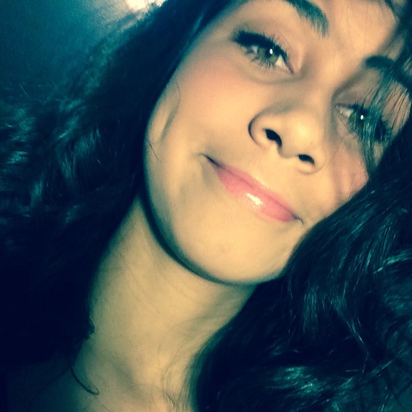 Profile Picture of Morgan Plumbar (@morganplumbar) on Poshmark