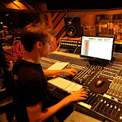 Daniel Howell - Youtube Profile Picture of Daniel Howell (@toofly4asoundguy) on Youtube