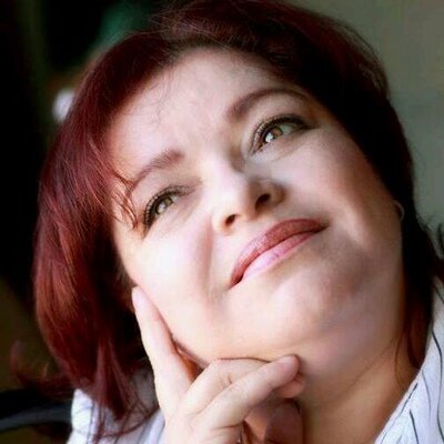 Profile Picture of CORINA GUILLEN (@elizabetrina2) on Twitter