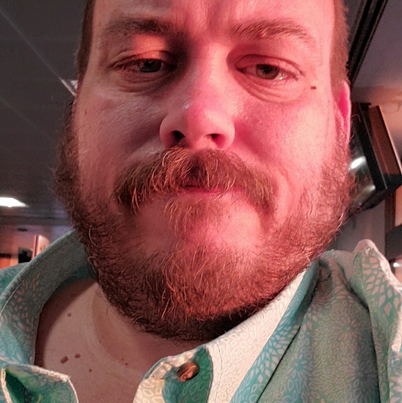 Profile Picture of Christopher Irwin (@tpdchris) on Poshmark