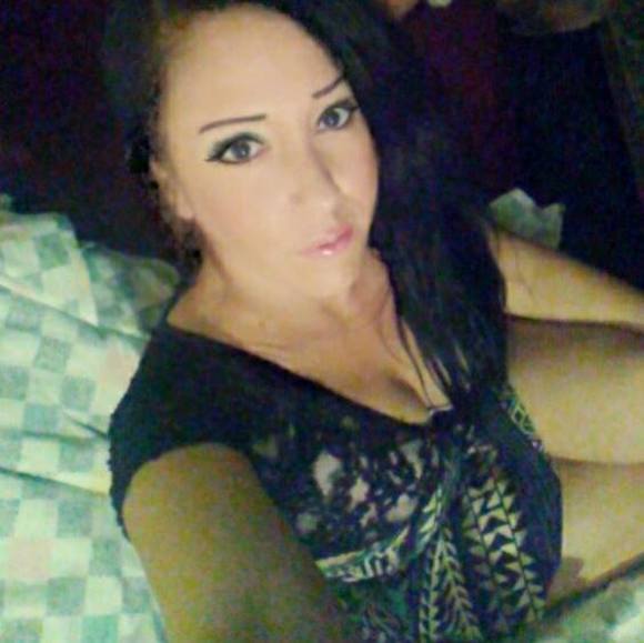 Profile Picture of Ann Losoya (@losoya37) on Poshmark