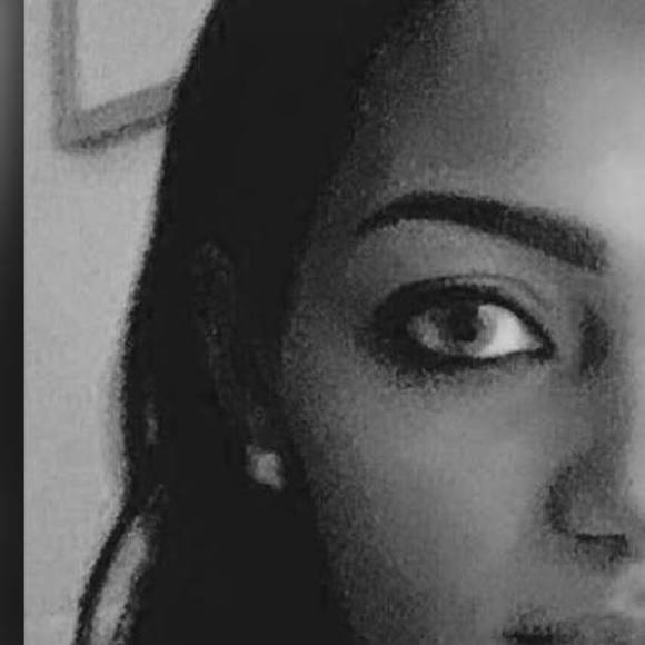 Kholood Fallatah - Poshmark Profile Picture of Kholood Fallatah (@kholood85) on Poshmark