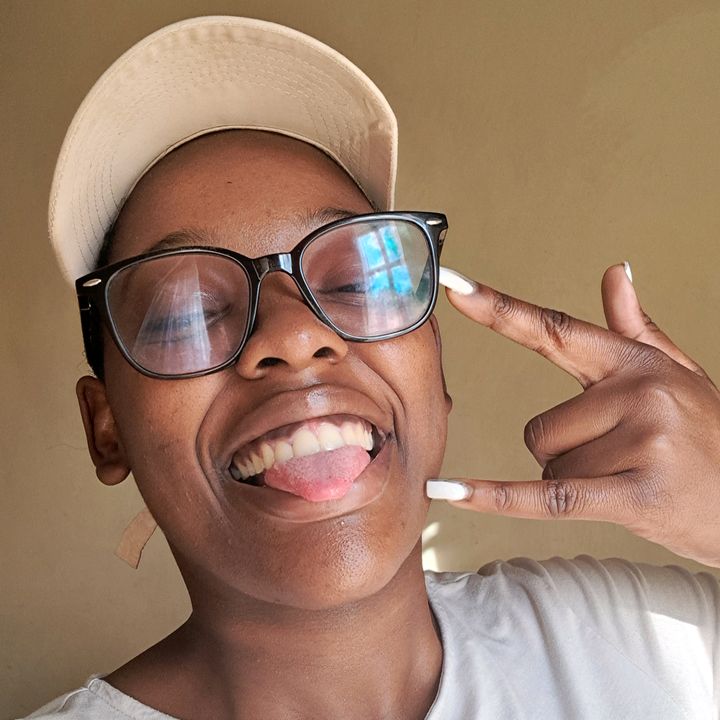 Laurie C - Tiktok Profile Picture of Laurie C (@laurriieee_65) on Tiktok