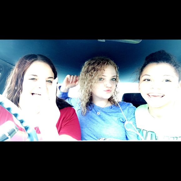 Profile Picture of Rachel Merricks (@rachel_brooke8) on Poshmark