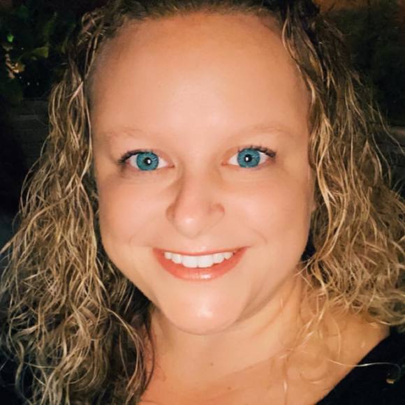 Profile Picture of Jackie Forness (@goddess051881) on Poshmark