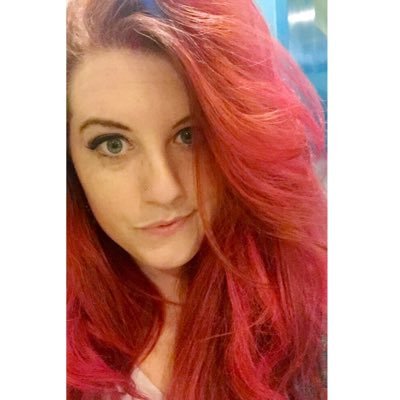 Profile Picture of Erin Brink (@saltymermaid_) on Twitter