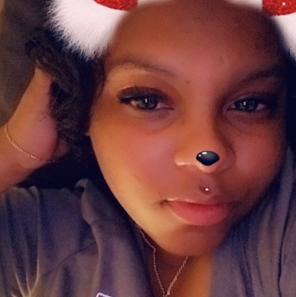 Profile Picture of Dominic Thompson (@didi6291) on Poshmark