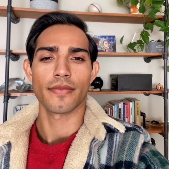 Profile Picture of Armando Corado (@acorado95) on Poshmark