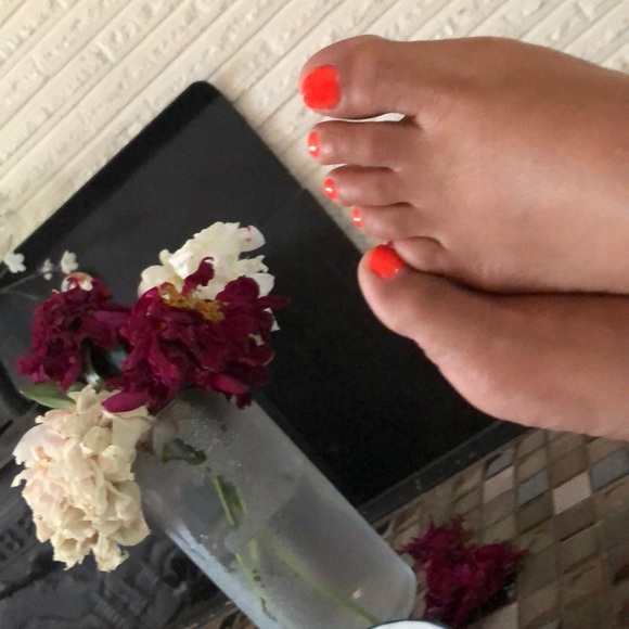 Profile Picture of Natasha Daggs (@nadada23) on Poshmark