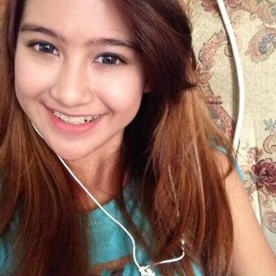 Profile Picture of Salshabilla Adriani (@DinaLesTari25) on Twitter