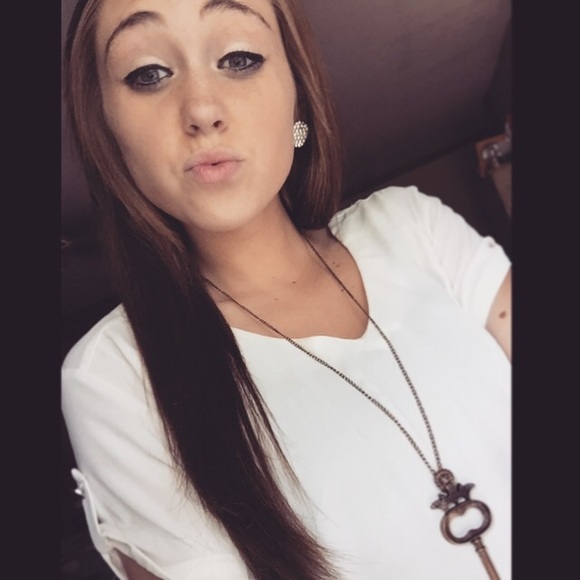 Profile Picture of Matty Harpel (@maattaay923) on Poshmark
