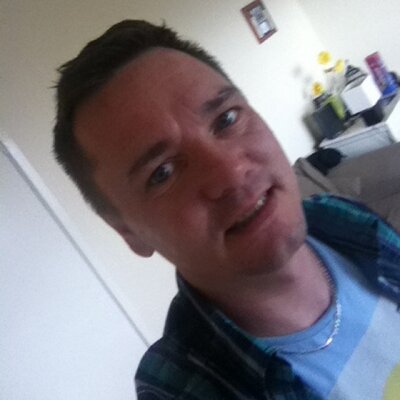 Profile Picture of Tony Burrow (@Fat_tonybeee) on Twitter