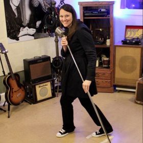 Profile Picture of Michelle Luxton-Jee (@mabellejee) on Pinterest