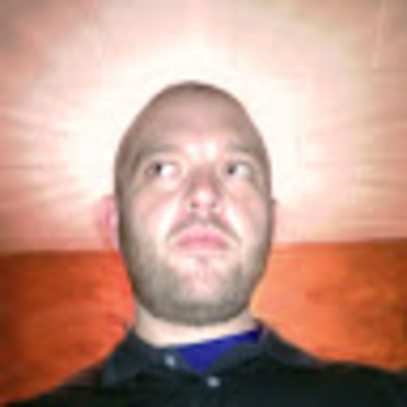 Profile Picture of Jon Cooke (@jcooke42678) on Poshmark