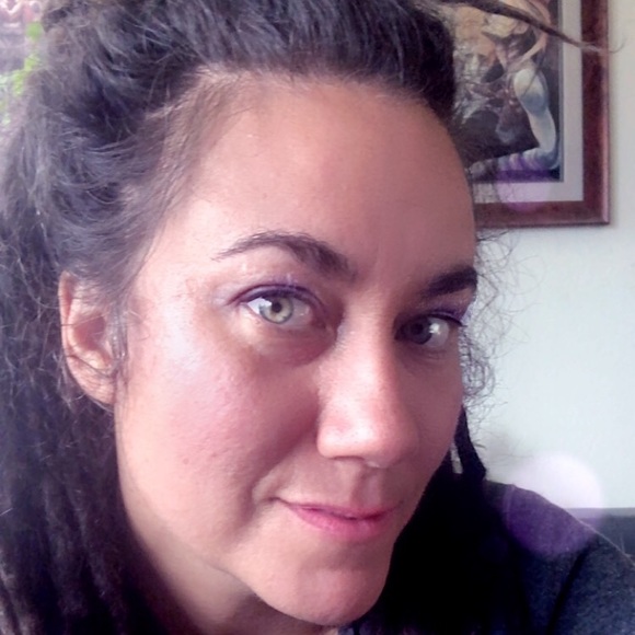 Profile Picture of Catrina Lessley (@catlessley) on Poshmark
