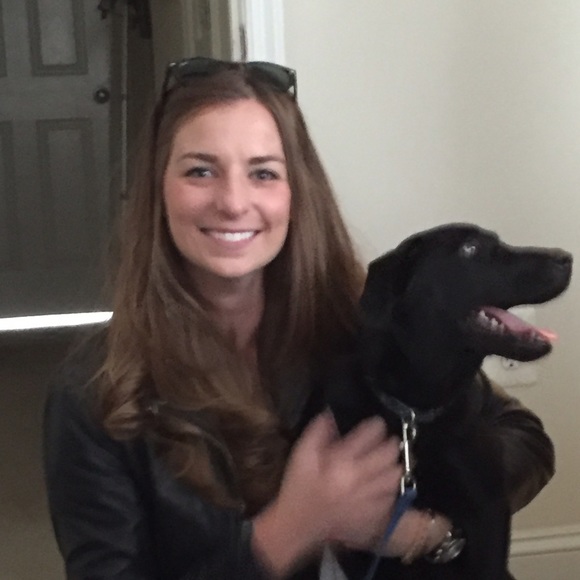 Profile Picture of Christina Schreiner (@schreines) on Poshmark