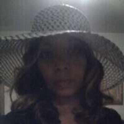 Profile Picture of Mechelle Daniels (@chellyd2121) on Twitter