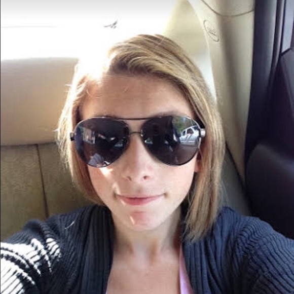 Profile Picture of Becci Siragusa (@beccilo) on Poshmark