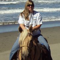 Profile Picture of Amy Segovia (@cwspurs) on Pinterest