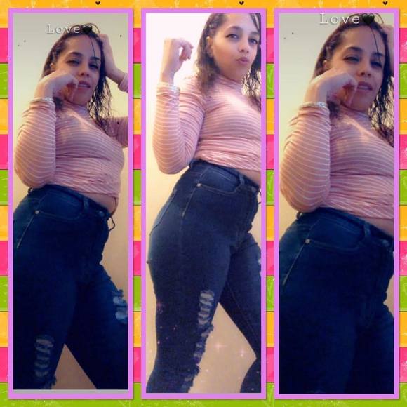 Profile Picture of Madeline Caraballo (@madepapito1025) on Poshmark