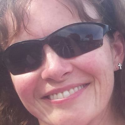 Profile Picture of Ruth McNulty (@RuthMcNulty1969) on Twitter