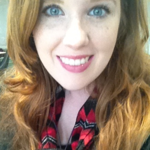 Profile Picture of Rachel Shackelford (@rash233) on Poshmark