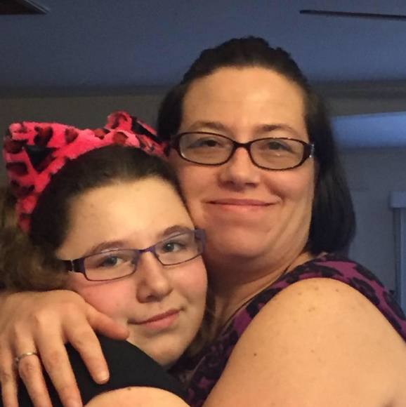 Profile Picture of Kathy Hutchins (@bkhutch1974) on Poshmark