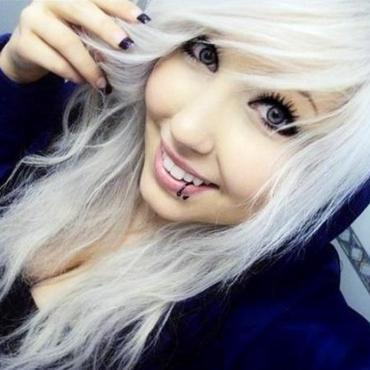 Profile Picture of Alice Foxx (@loveVladimirTod) on Twitter