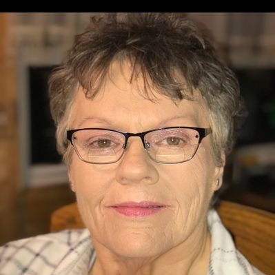 Profile Picture of Shirley Schmitt (@SquawSchmitt) on Twitter