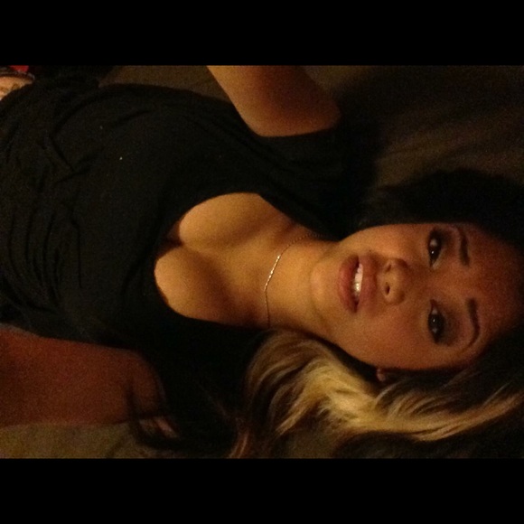Profile Picture of Jasmine Sengsone (@jasmine0223) on Poshmark