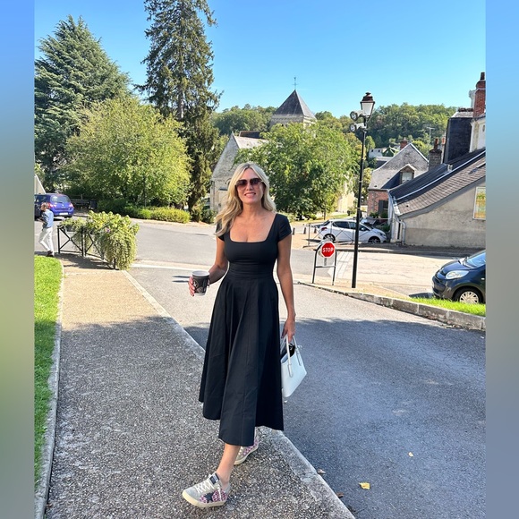 Profile Picture of Shannon Sedwick (@shannon_sedwick) on Poshmark