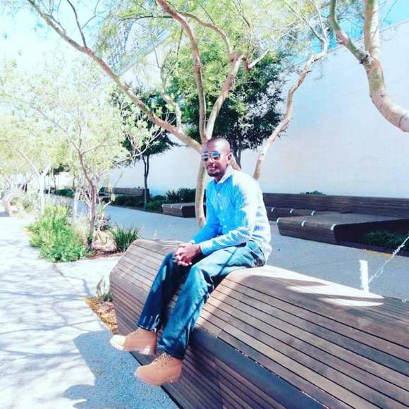 Profile Picture of Seidou moustapha mht Seidou (@sseidou) on Poshmark