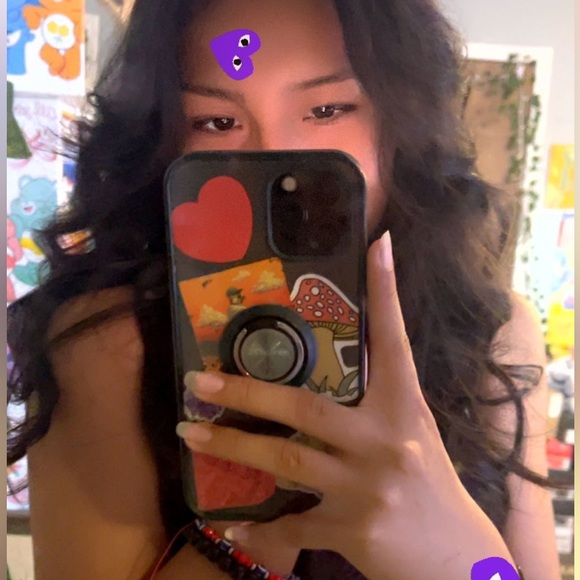 Profile Picture of Giselle Chavez (@xjgsxn) on Poshmark