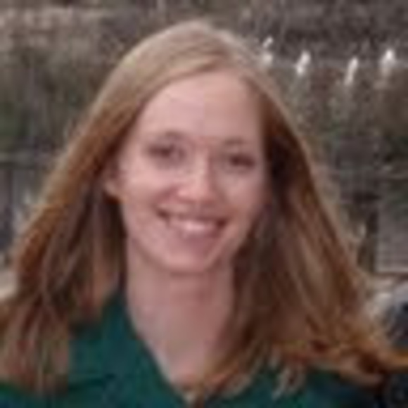 Profile Picture of Nicole Lebsack (@nicolelebsack) on Poshmark