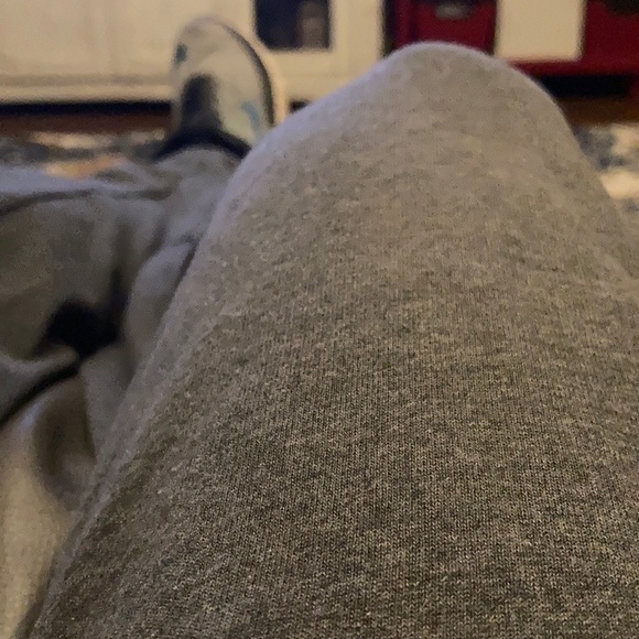 Profile Picture of Daniel Evans (@deman61881) on Poshmark