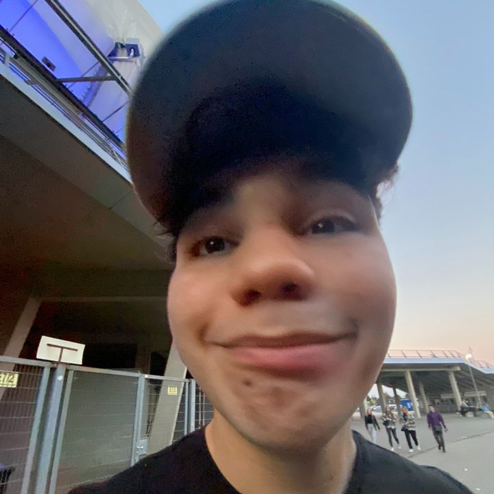 Profile Picture of robert (@robertpiotrowicz4) on Tiktok