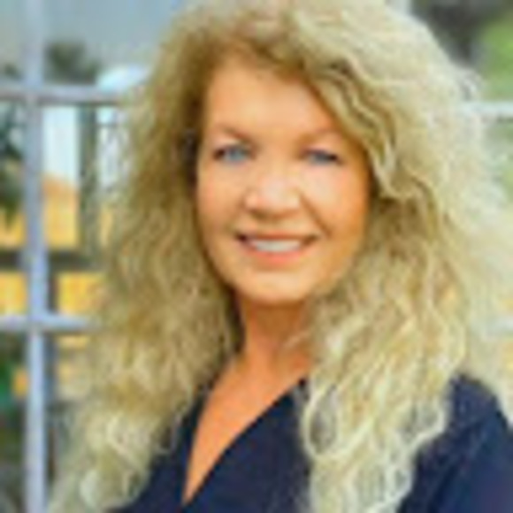 Profile Picture of Sharlette Madison-gress (@sharlette1999) on Poshmark