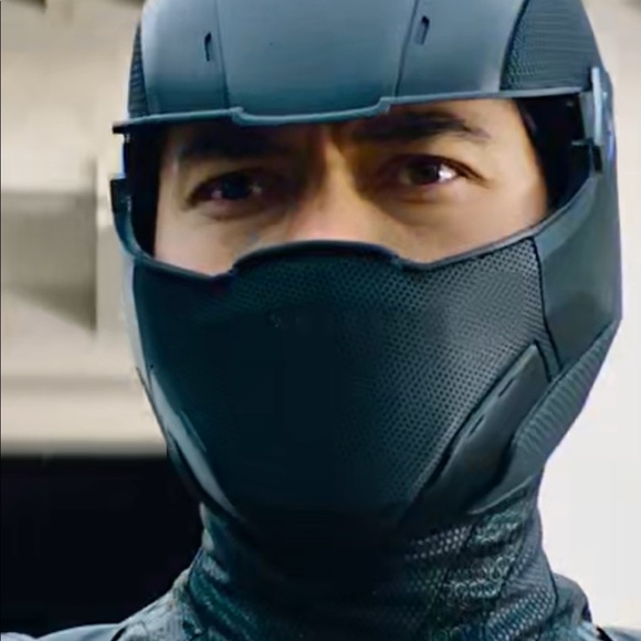 Profile Picture of Robert Faust (@robert_faust) on Poshmark