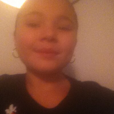 Profile Picture of Isabel White (@8isabelwhite) on Twitter