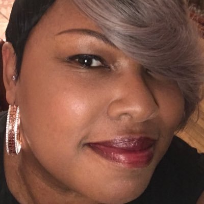 Profile Picture of Deborah Hester (@OnlyQueenDee7) on Twitter