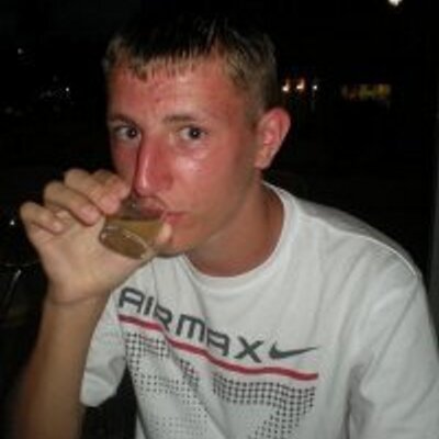 Profile Picture of Tony Broadhurst (@Tonybr17) on Twitter