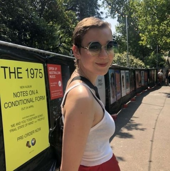 Profile Picture of Danielle Roche (@danielleroch321) on Poshmark